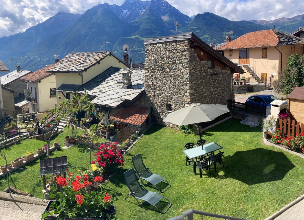 Vila Senin House Aosta Exteriér fotografie