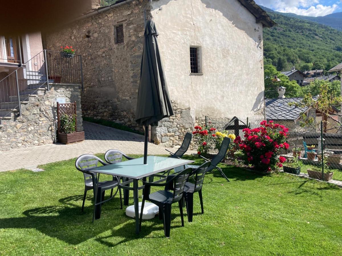 Vila Senin House Aosta Exteriér fotografie