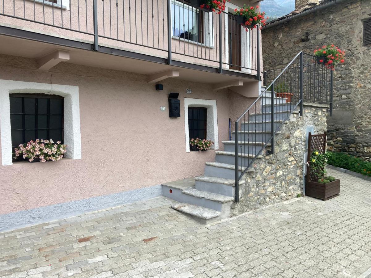 Vila Senin House Aosta Exteriér fotografie